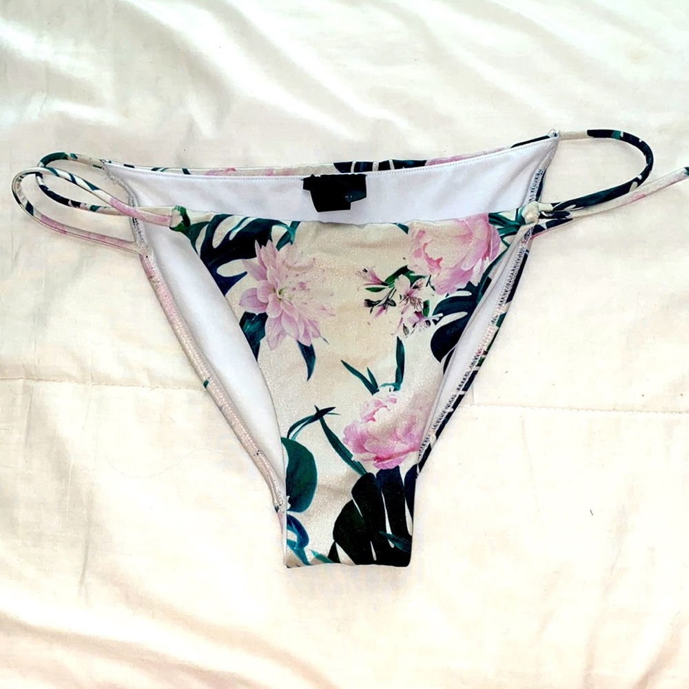 PacSun floral bathing suit bottoms